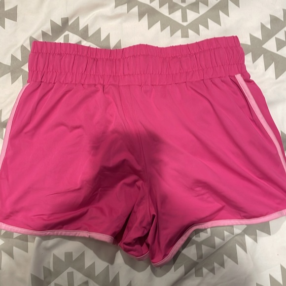 Size Small Reebok Shorts - Picture 3 of 3